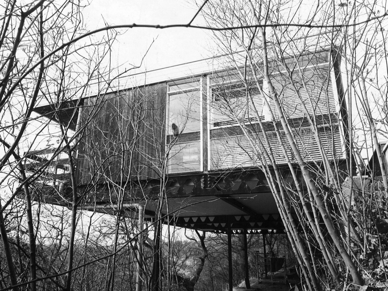 CLIFF-HANGER_6